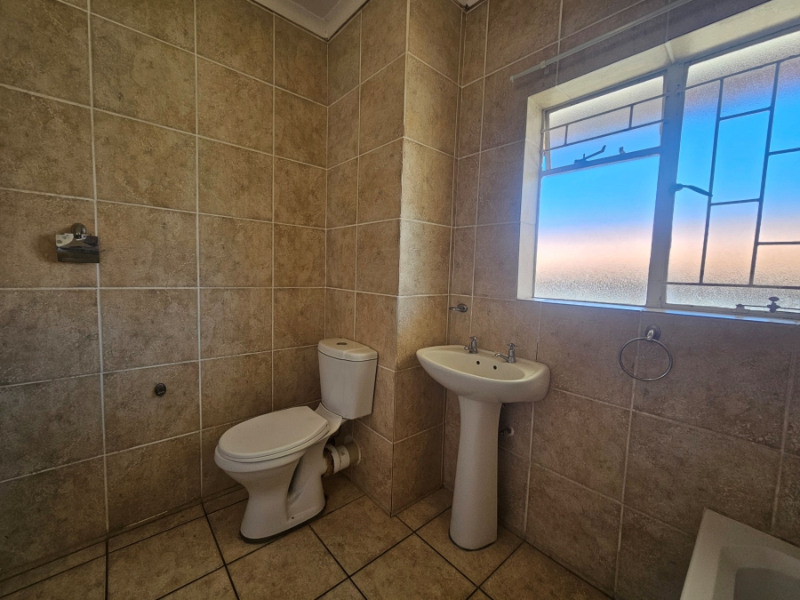 To Let 1 Bedroom Property for Rent in Oudorp North West